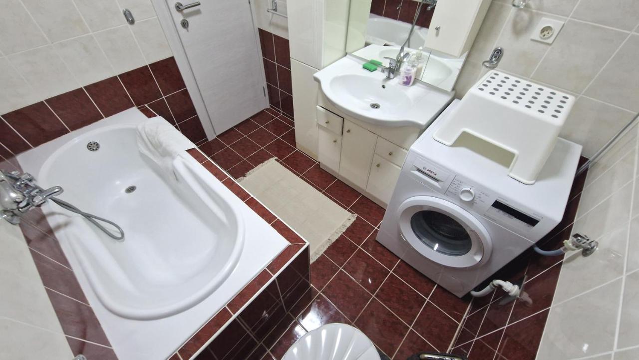 Apartment Lana Кърк Екстериор снимка