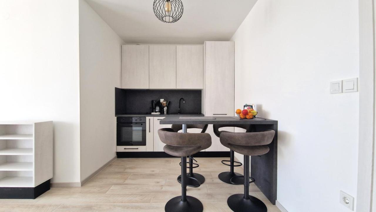 Apartment Lana Кърк Екстериор снимка