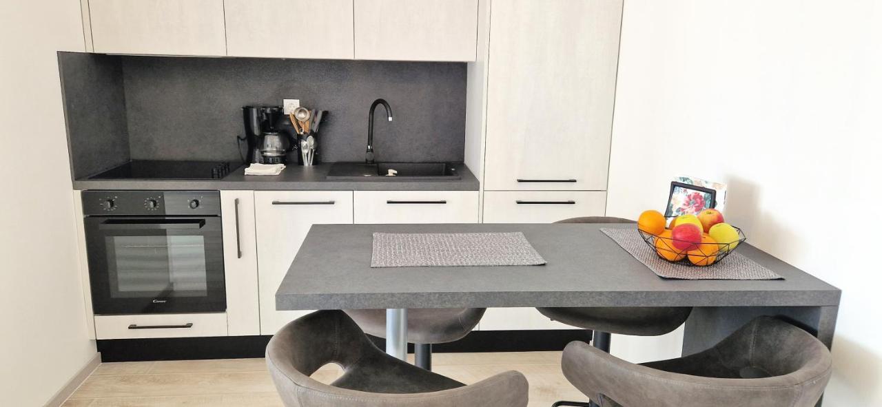 Apartment Lana Кърк Екстериор снимка